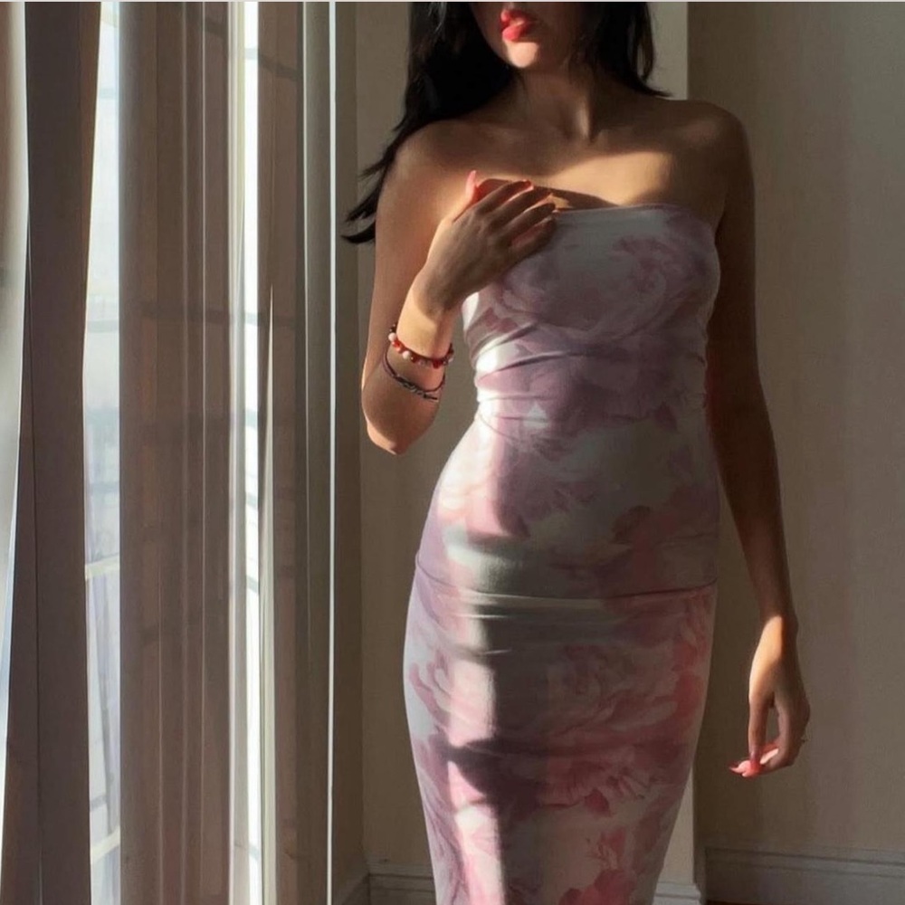 Pink & White Floral Strapless Maxi Dress – Summer Boho Aesthetic